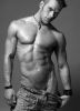 Kellan Lutz má nejkrásnější tělo léta 2010